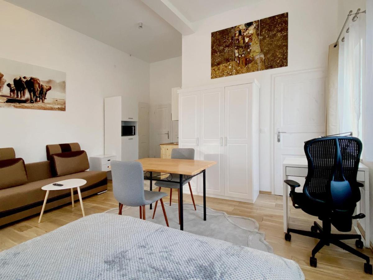 Schwanenburg Apartments Kolonie Rontgental Eksteriør bilde