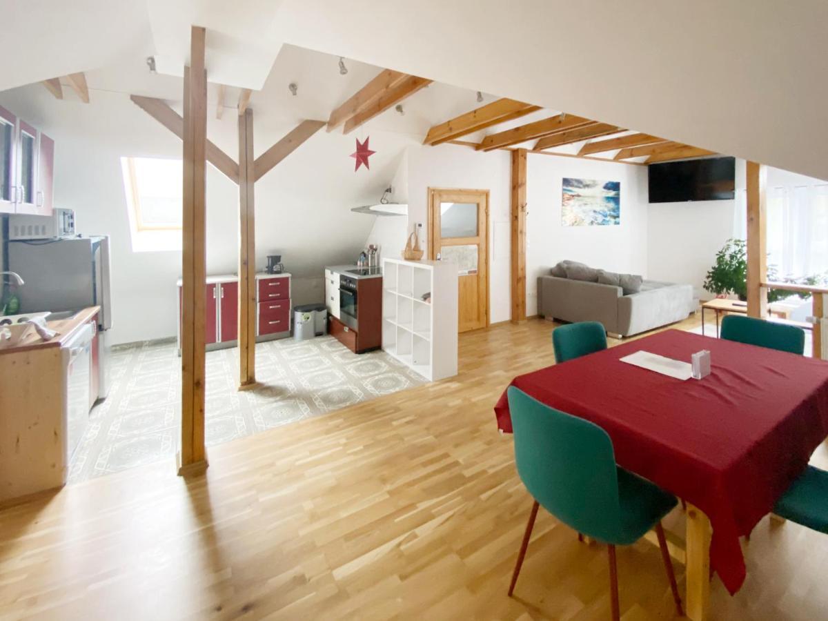 Schwanenburg Apartments Kolonie Rontgental Eksteriør bilde