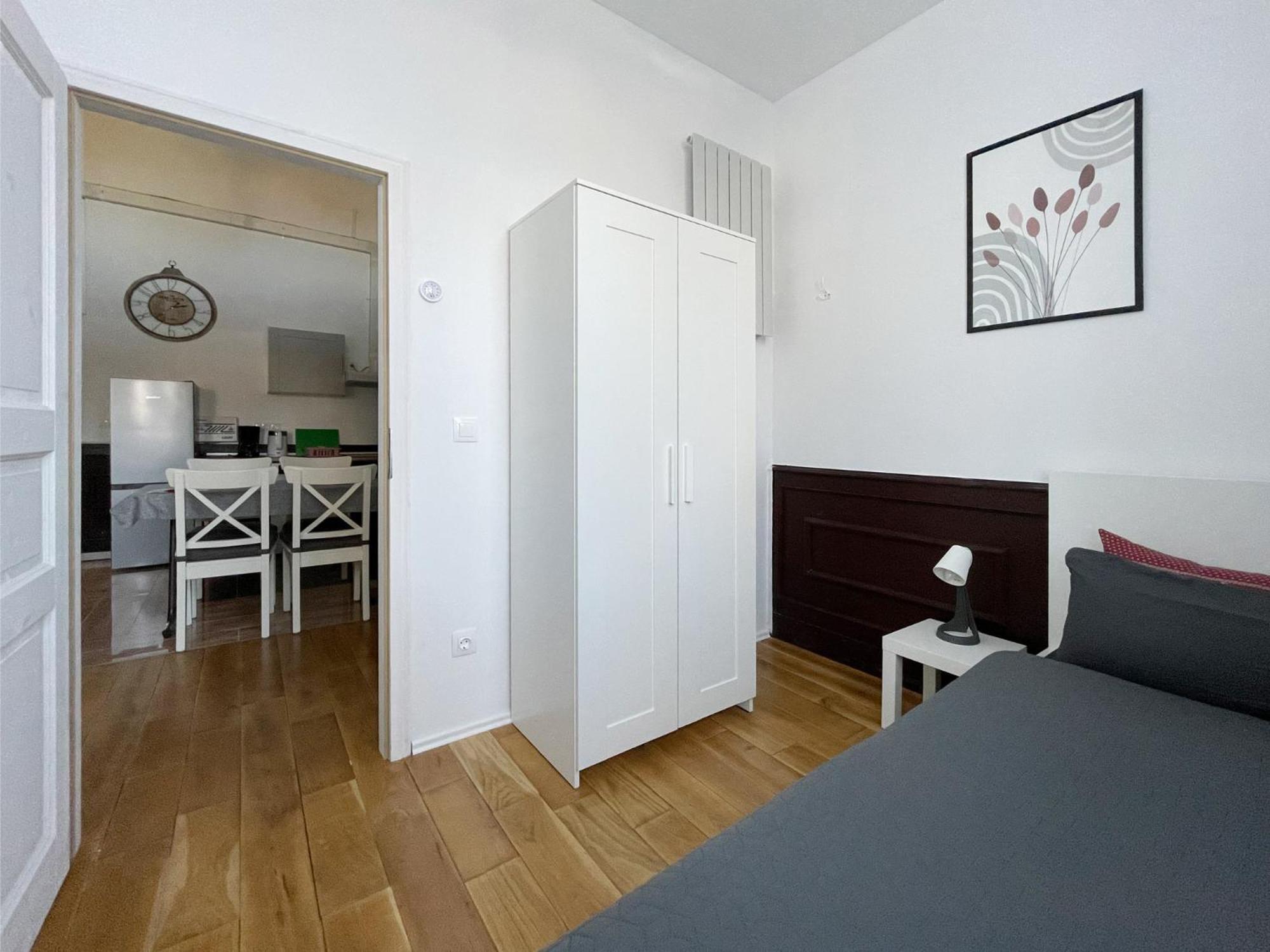 Schwanenburg Apartments Kolonie Rontgental Rom bilde